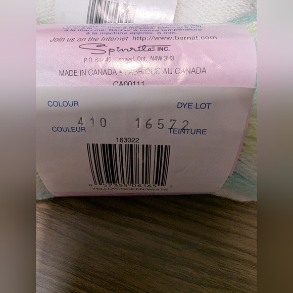 Vintage Bernat Baby Soft Yarn Bundle 6 Skiens 2 white 3 Verigated 1 Yellow - Picture 9 of 11